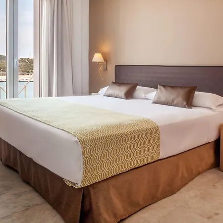 Otel Catalonia Mirador Des 4*
