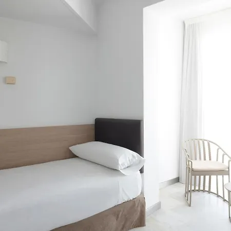 Otel Catalonia Mirador Des 4*