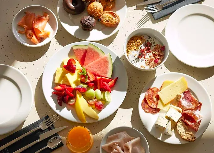 Отель Catalonia Mirador Des 4*