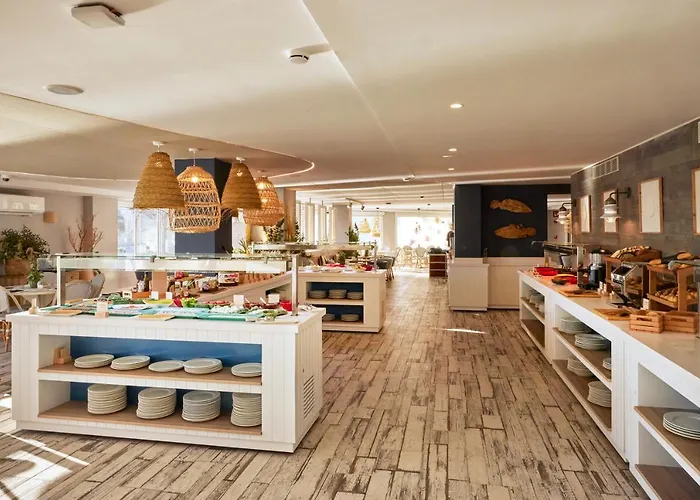 Catalonia Mirador Des Отель