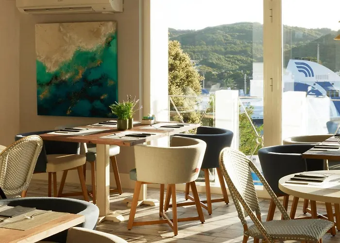 Отель Catalonia Mirador Des