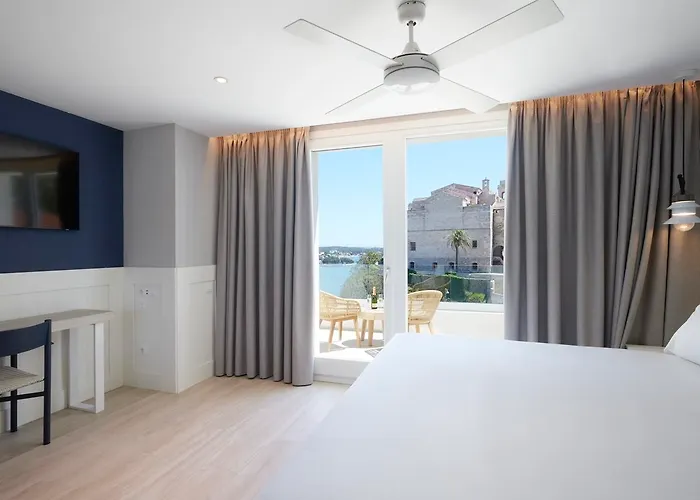 Catalonia Mirador Des Отель 4*