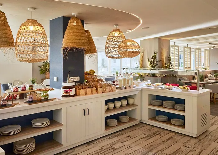 Отель Catalonia Mirador Des 4*