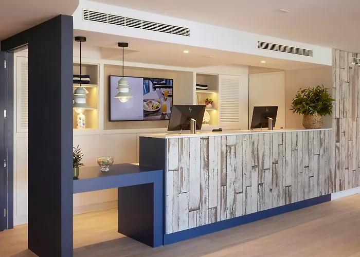 Отель Catalonia Mirador Des 4*